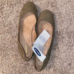 Old Navy Taupe Flats